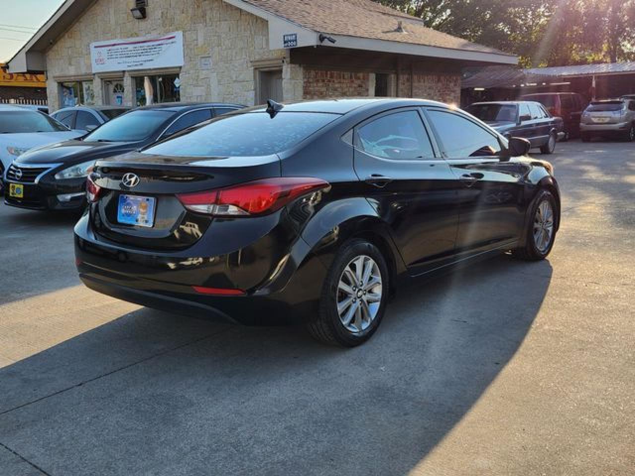 2014 Hyundai Elantra Se - Image 7