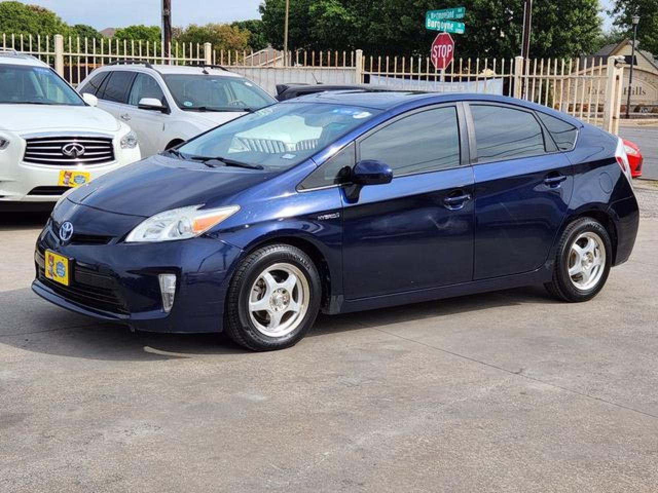 2014 Toyota Prius - Фото 2