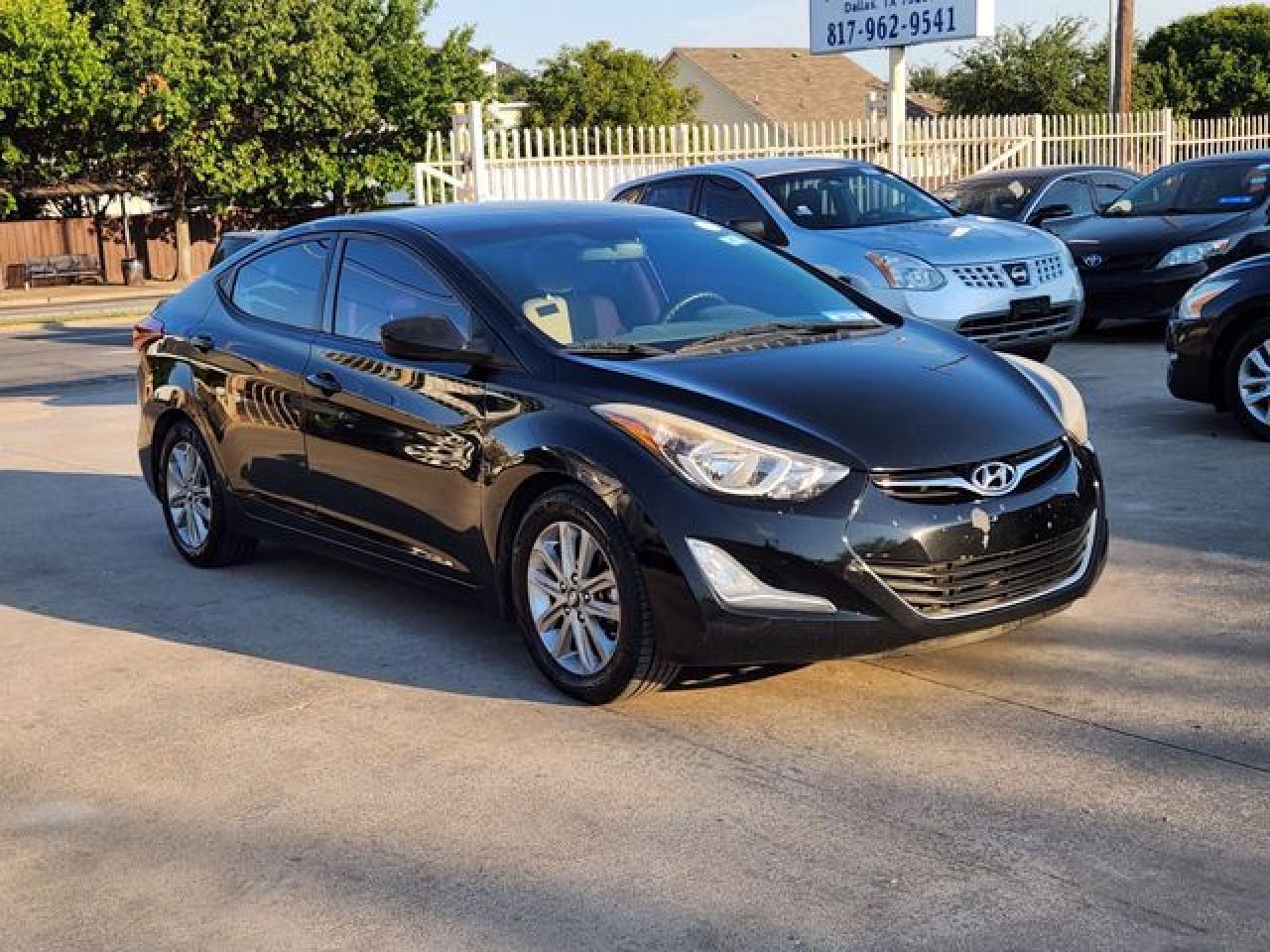 2014 Hyundai Elantra Se - Image 3