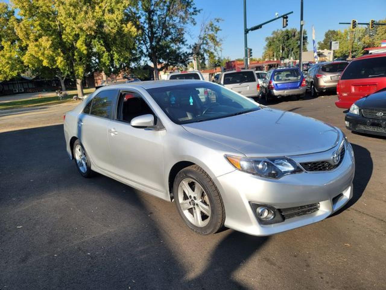 2013 Toyota Camry L - Фото 2