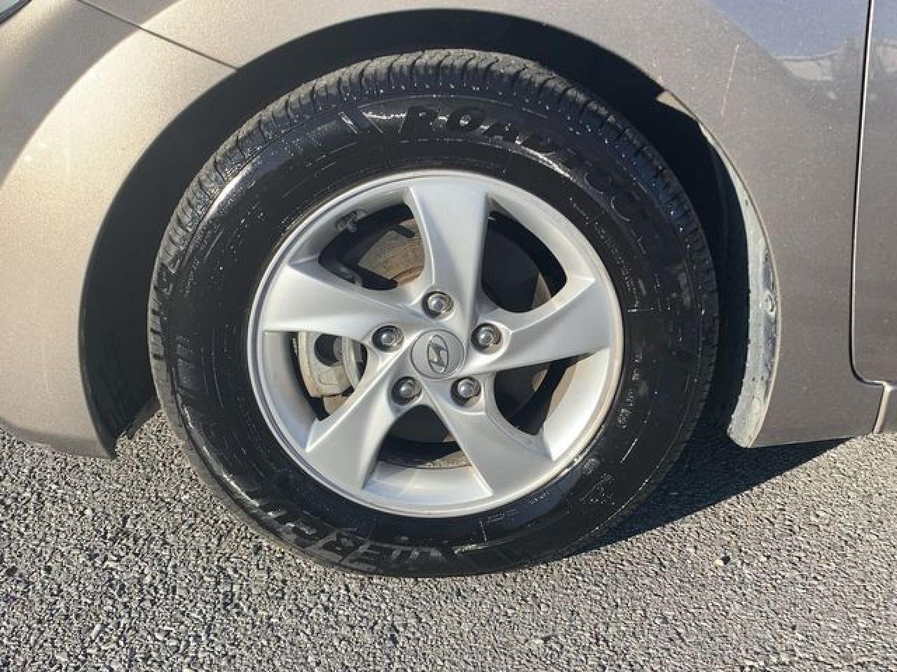 2014 Hyundai Elantra Se - Фото 2