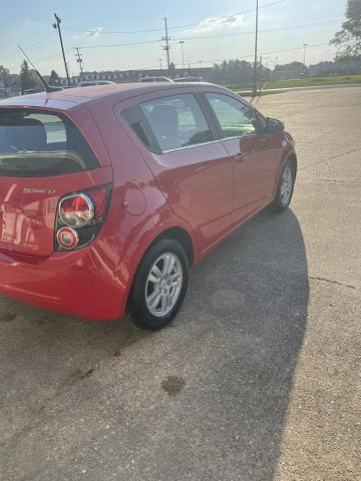 2012 Chevrolet Sonic Lt - Image 4