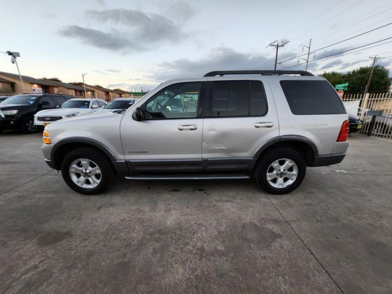 2005 Ford Explorer Xlt - Фото 5