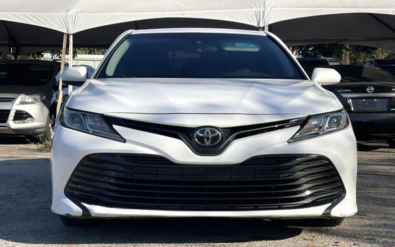 2018 Toyota Camry L - Image 3
