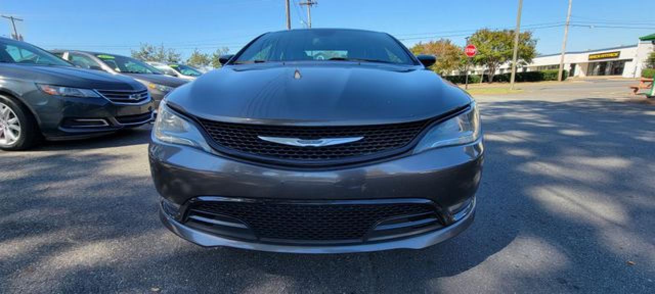 2015 Chrysler 200 S - Image 3