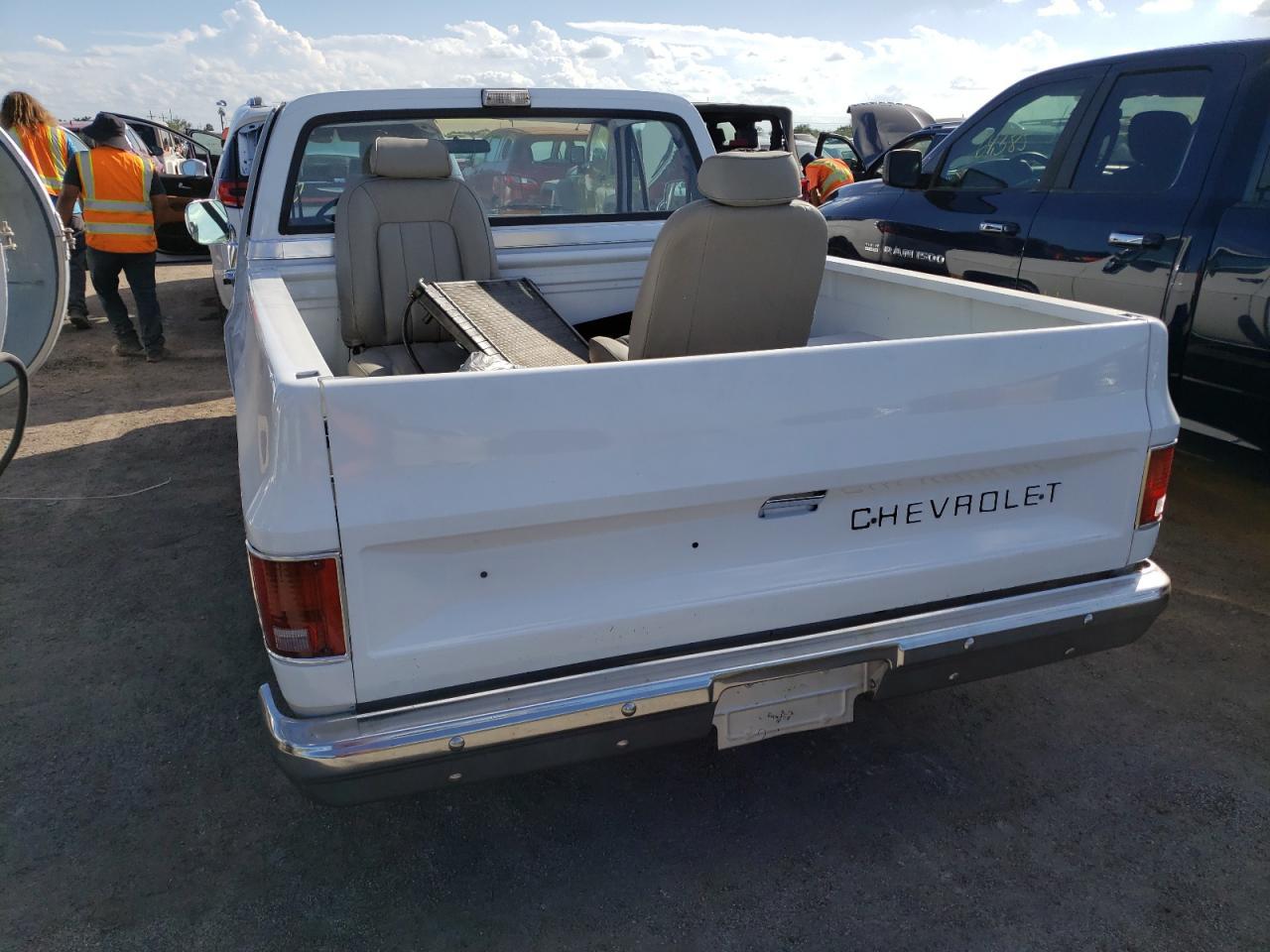 1984 Chevrolet C10 - Фото 3