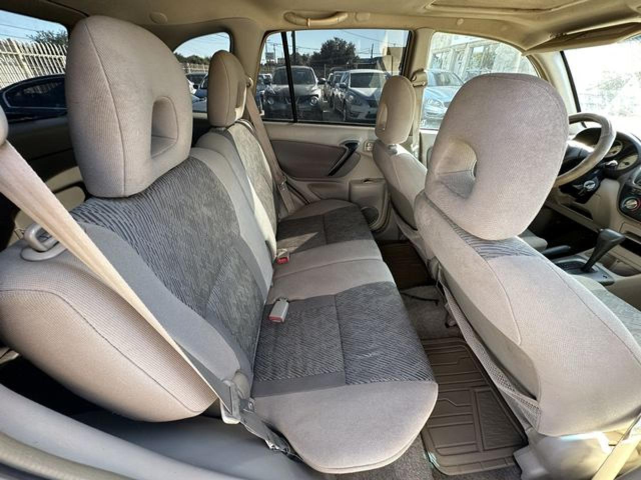 2002 Toyota Rav4 - Image 7