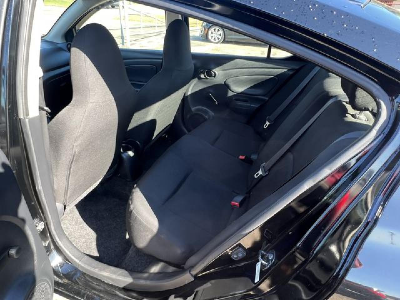 2016 Nissan Versa S - Фото 7