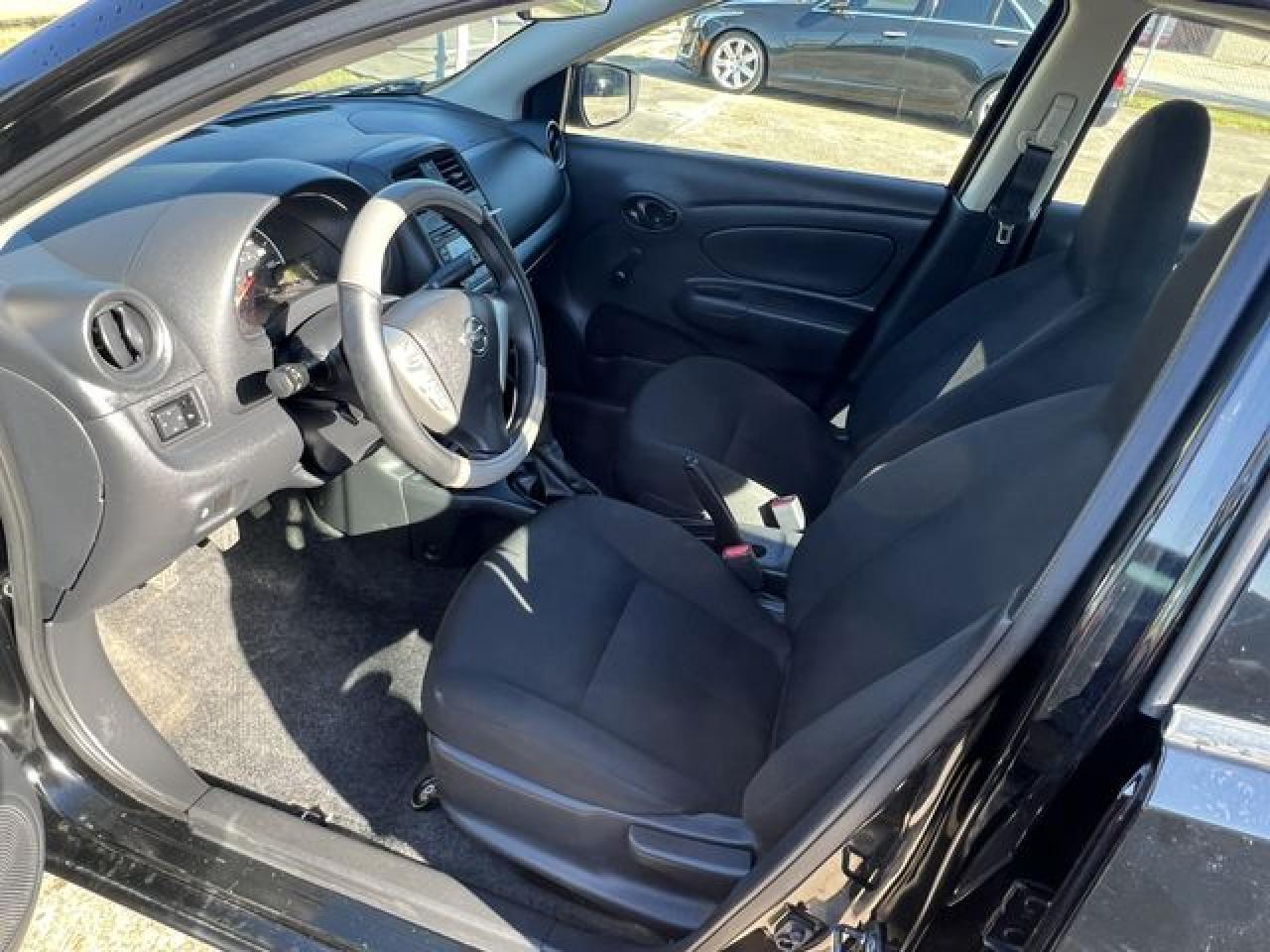 2016 Nissan Versa S - Фото 6