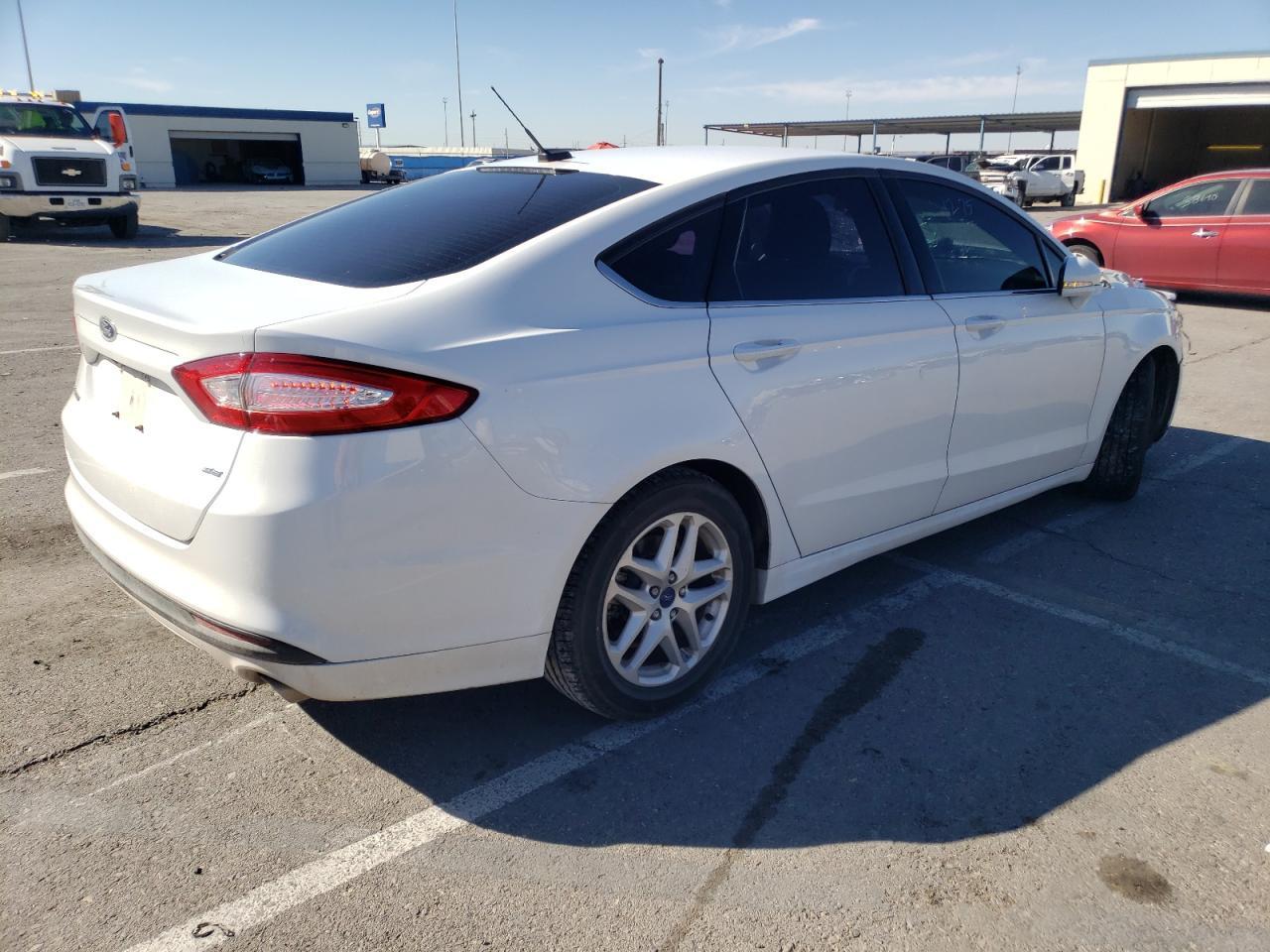 2016 Ford Fusion Se - Фото 4
