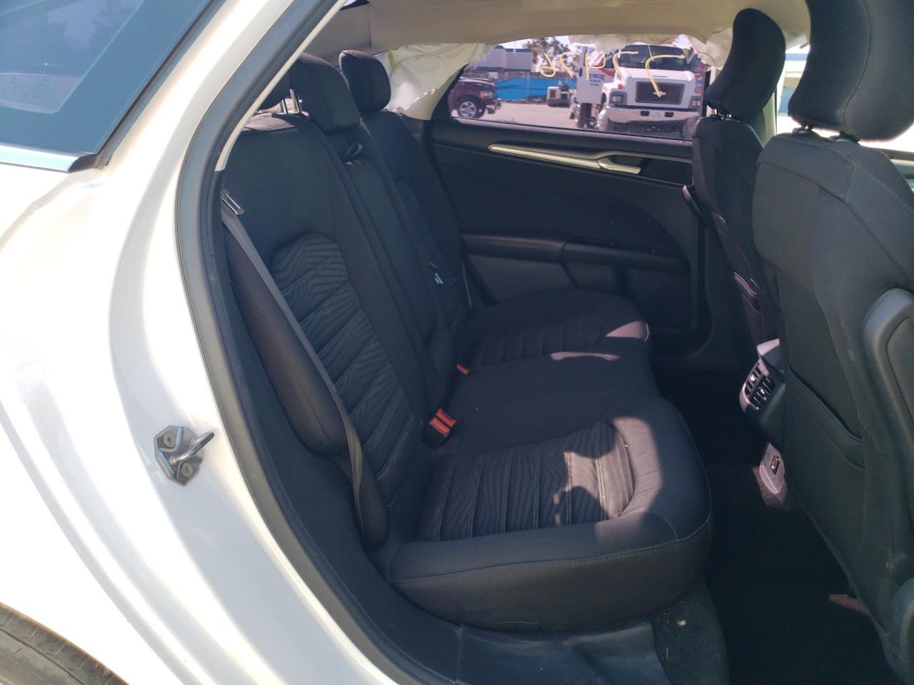 2016 Ford Fusion Se - Фото 6