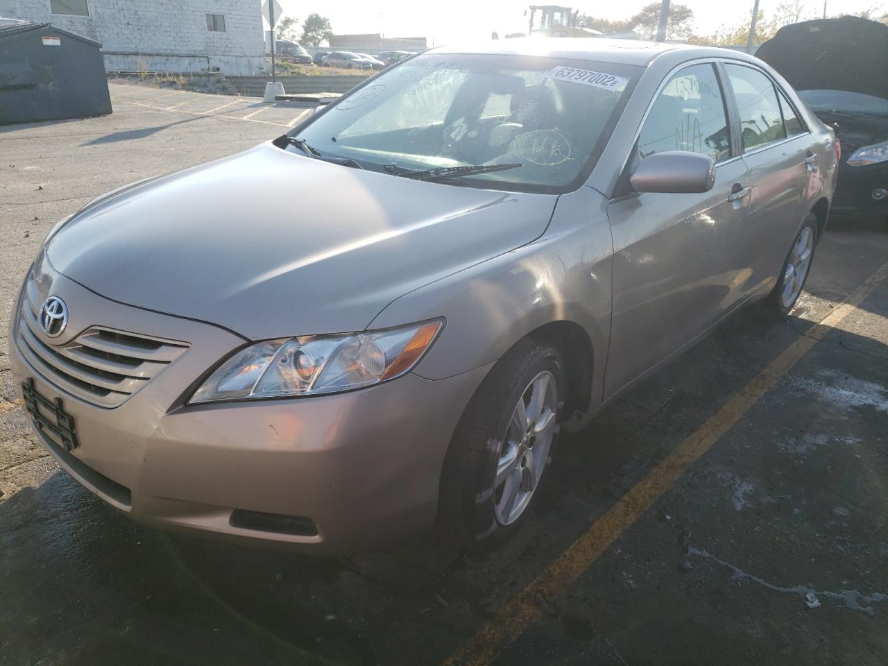 2009 Toyota Camry Base - Фото 2