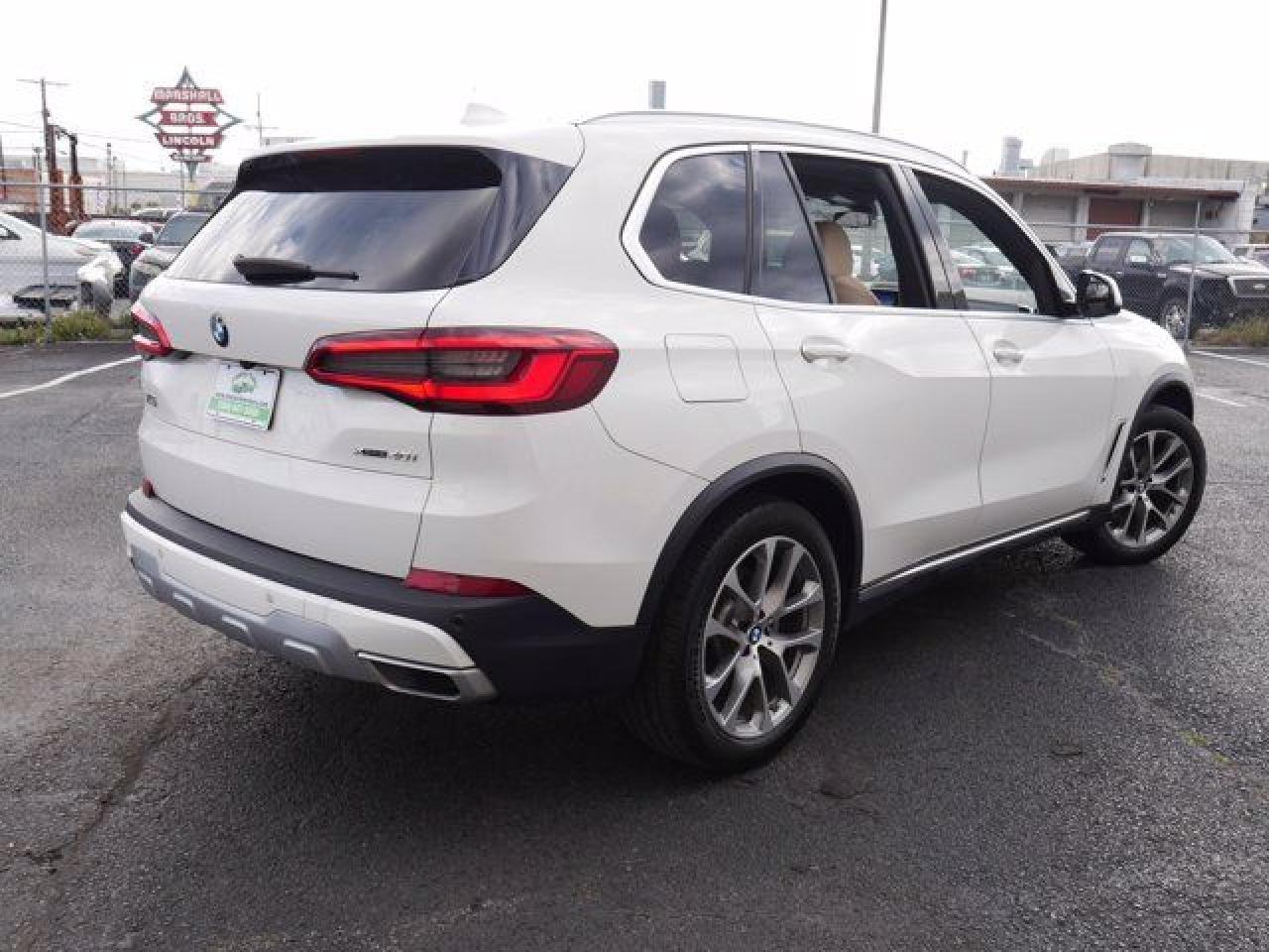2019 BMW X5 xDrive40I - Image 5