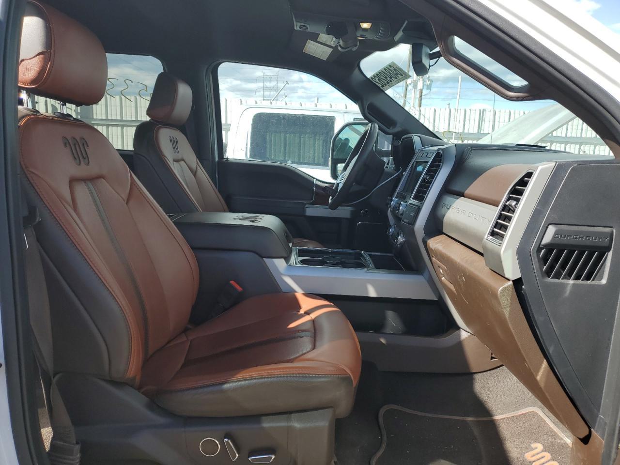 2020 Ford F250 Super Duty - Image 5