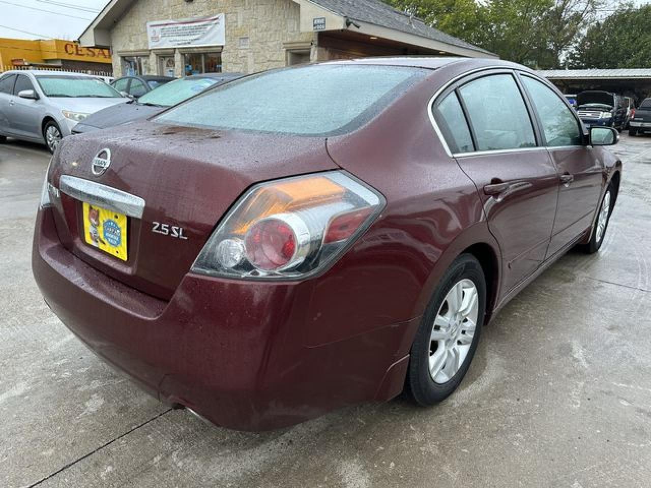 2010 Nissan Altima Base - Фото 2