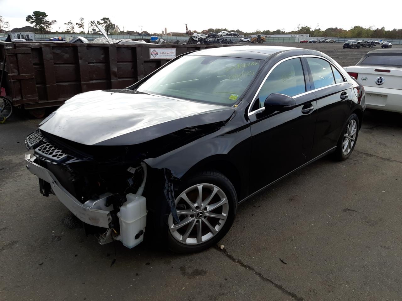 2019 Mercedes-Benz A 220 4Matic - Фото 2