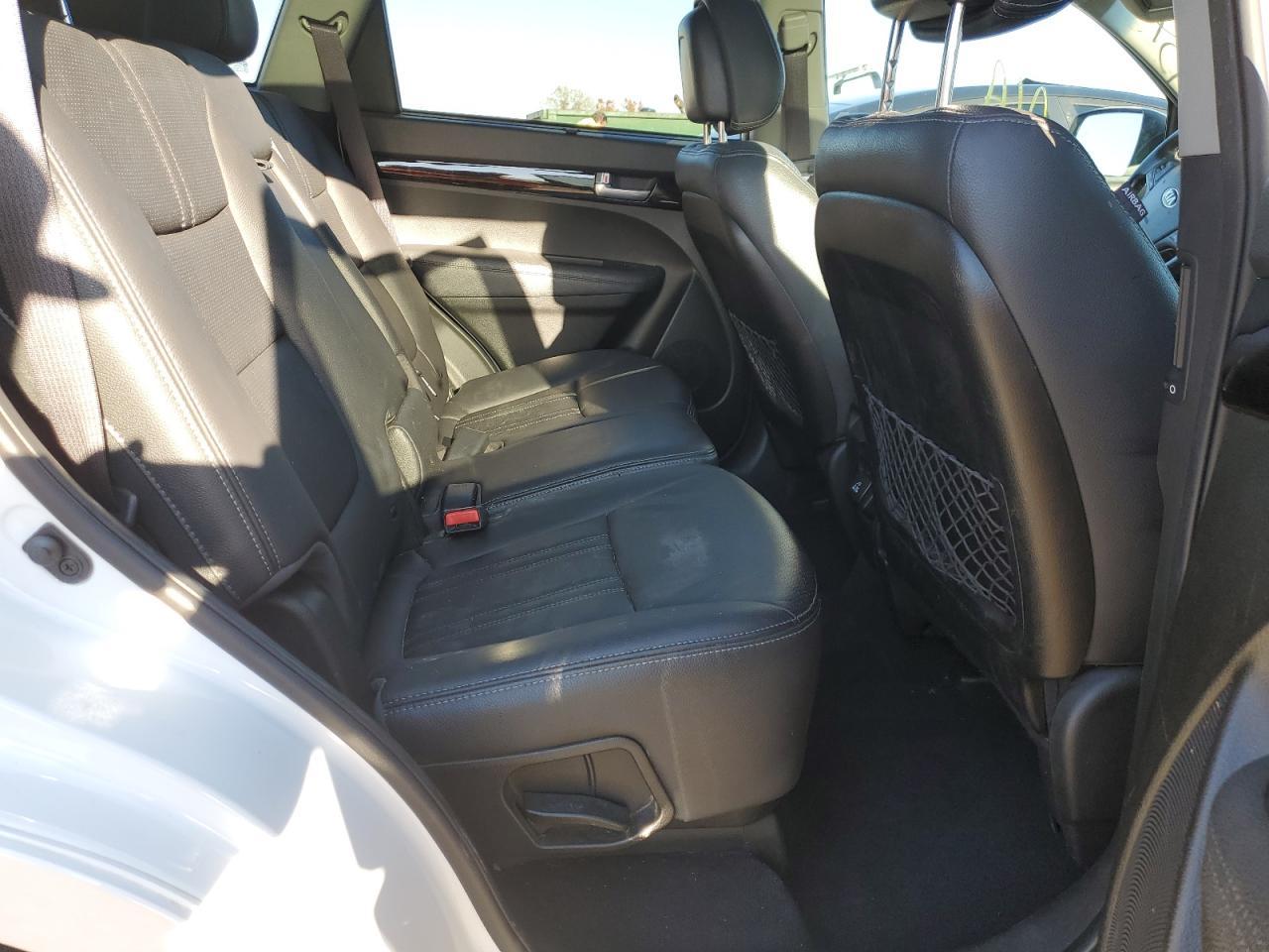 2015 KIA SORENTO SX - Image 6