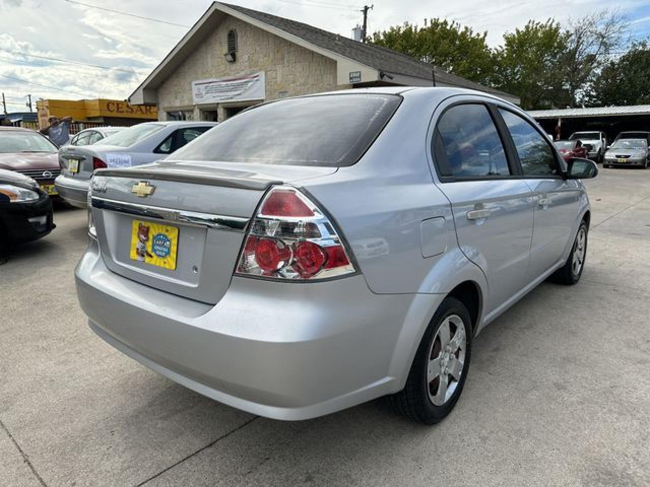 2010 Chevrolet Aveo Ls - Фото 2