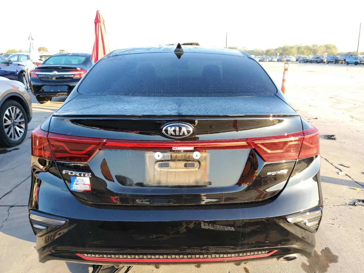2021 Kia Forte Gt Line - Image 6