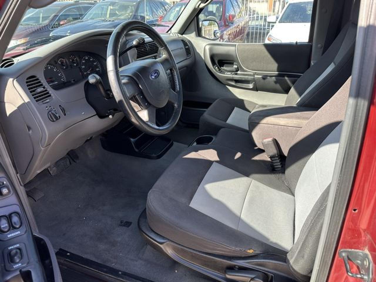 2004 Ford Ranger Super Cab - Image 3