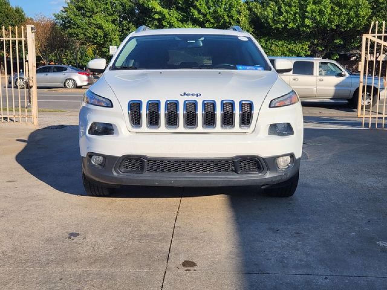 2016 Jeep Cherokee Latitude - Фото 4