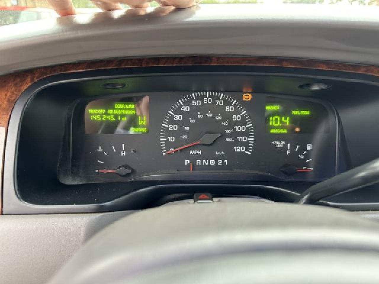 2001 Lincoln Town Car Executive - Фото 4