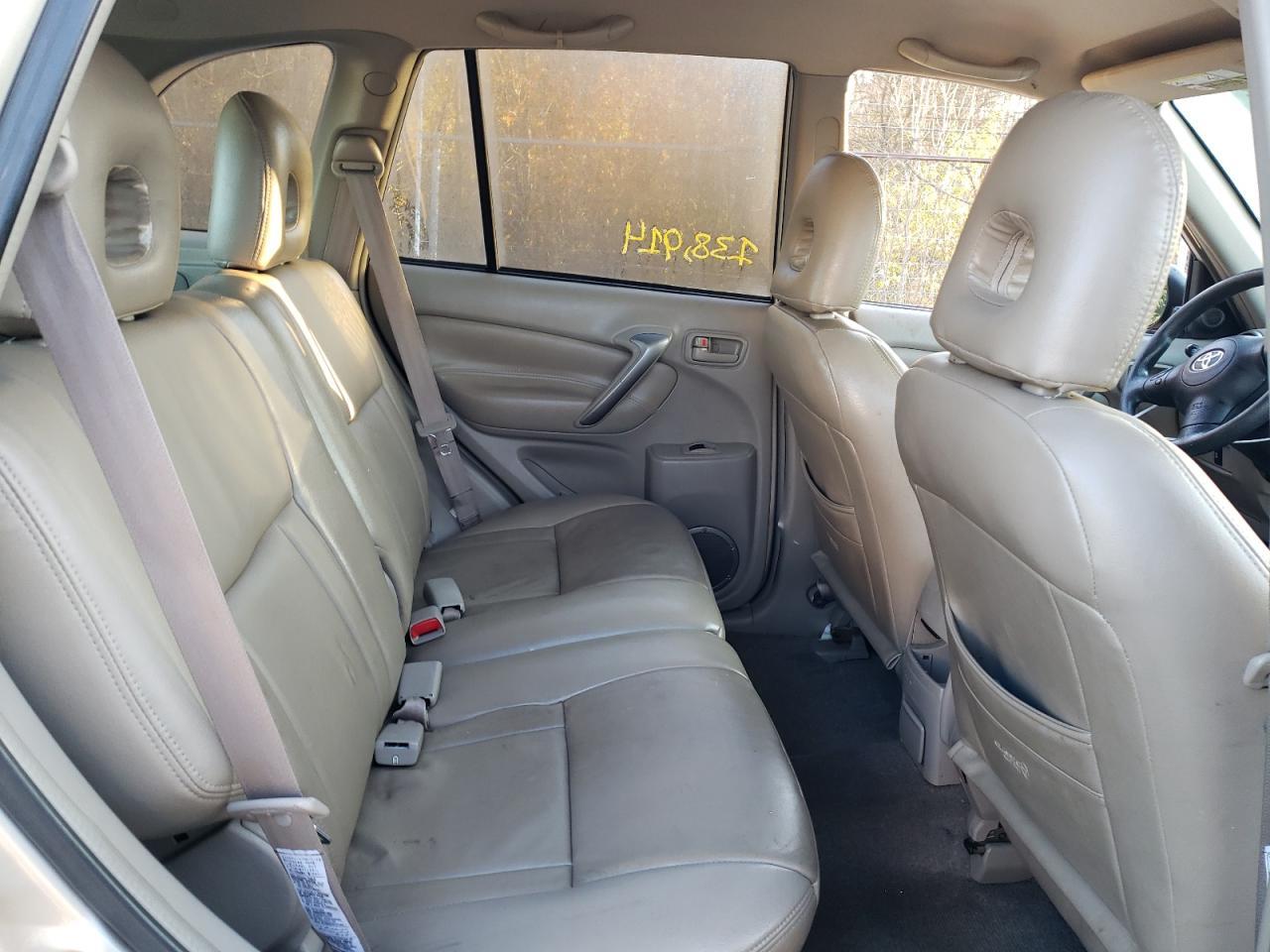 2004 Toyota Rav4 - Фото 6