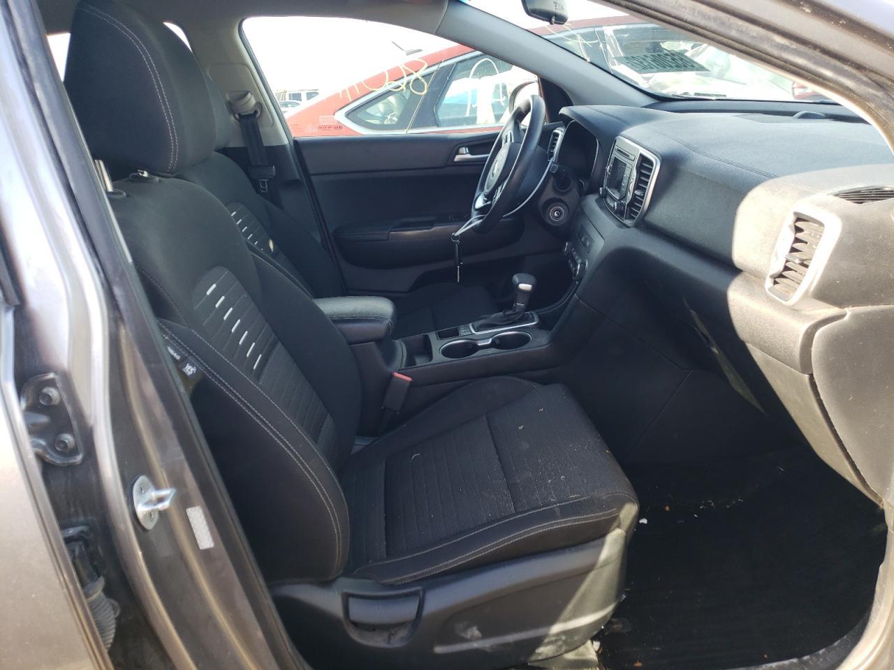 2017 KIA SPORTAGE L - Image 5