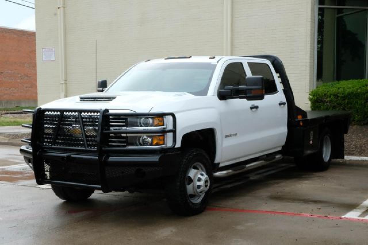 2017 Chevrolet Silverado K3500 - Фото 3