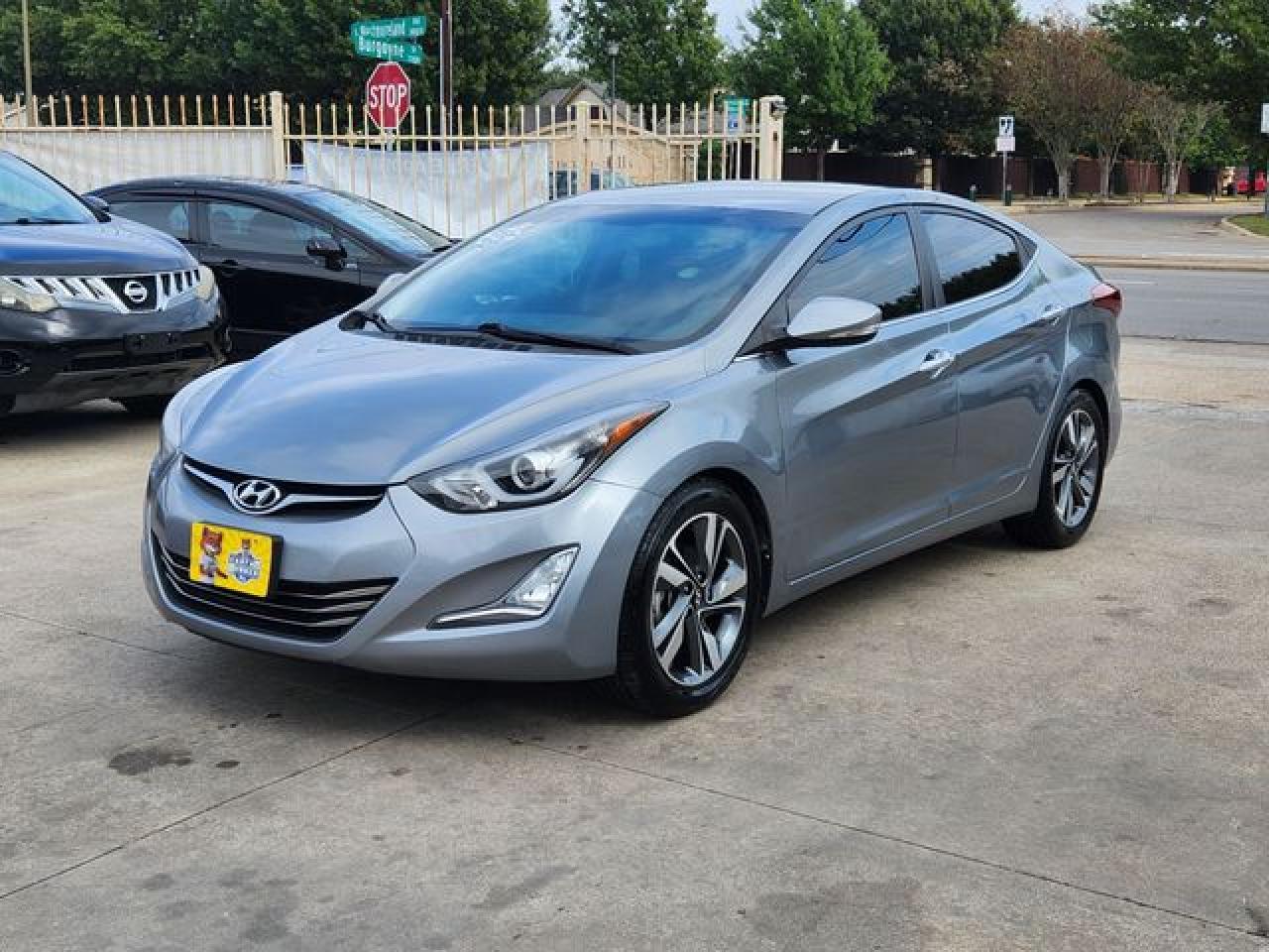 2015 Hyundai Elantra Se - Фото 2