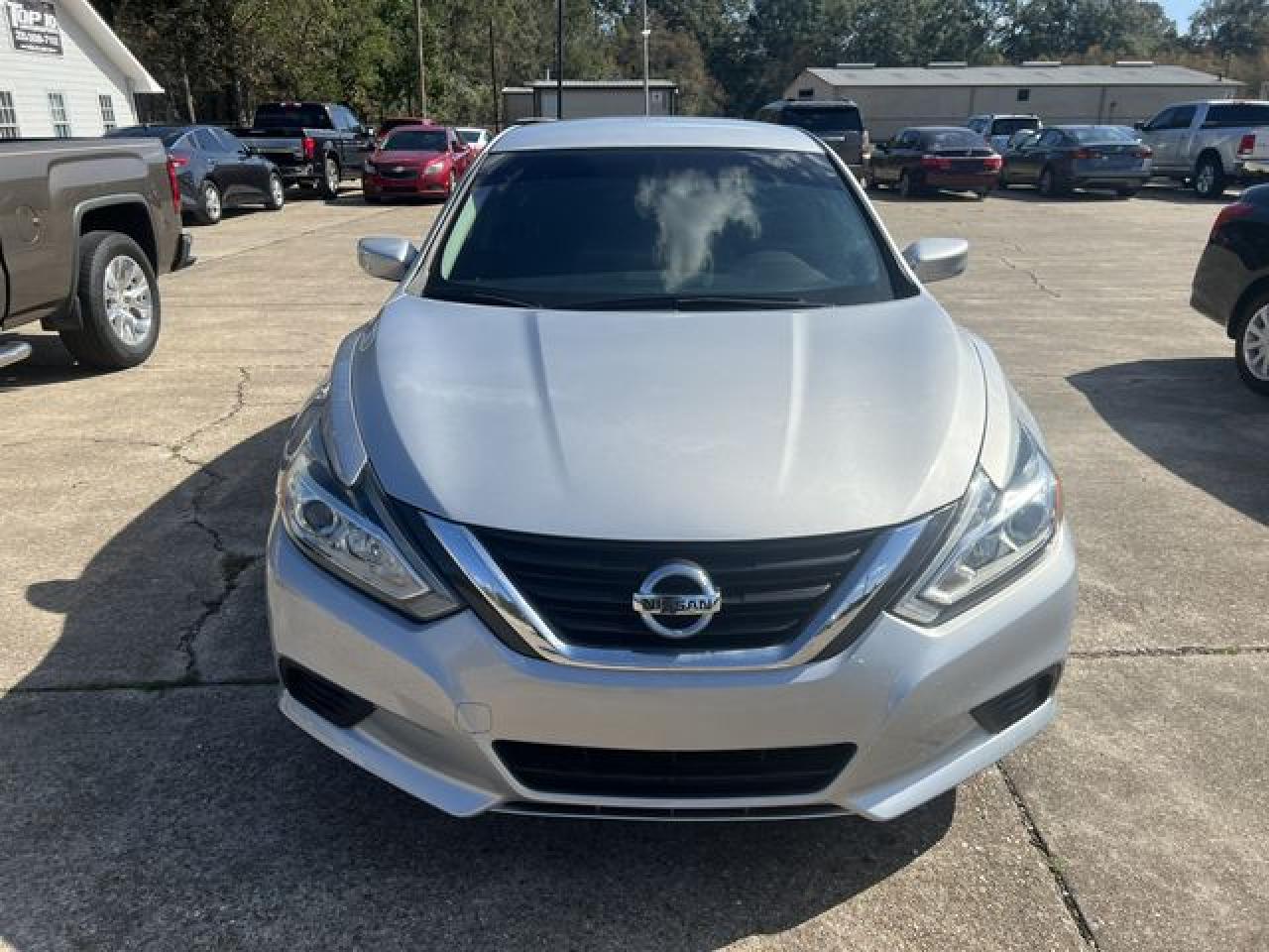 2017 Nissan Altima 2.5 - Image 5