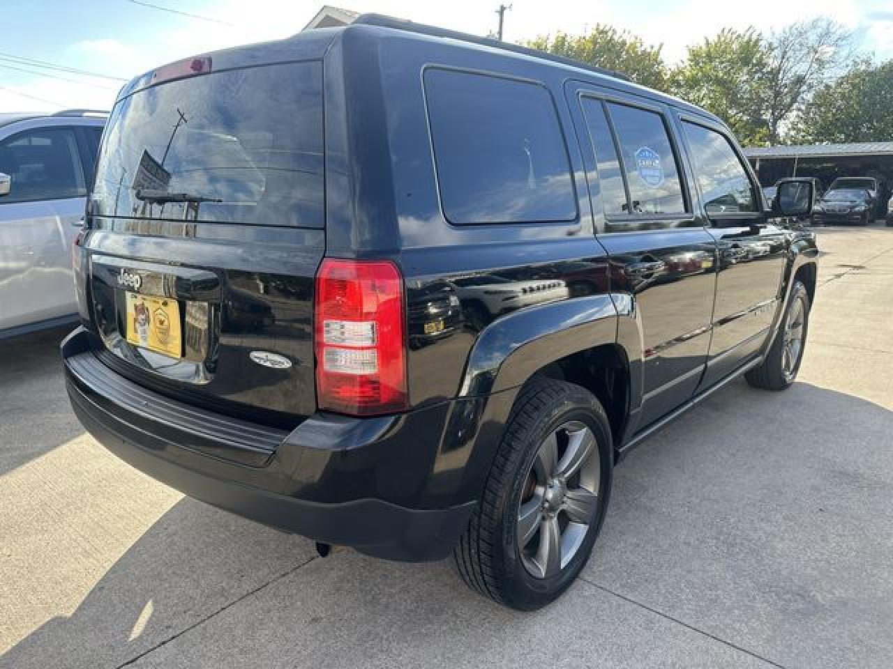 2014 Jeep Patriot Latitude - Image 2