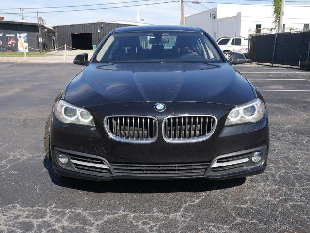 2016 BMW 528 I - Image 2