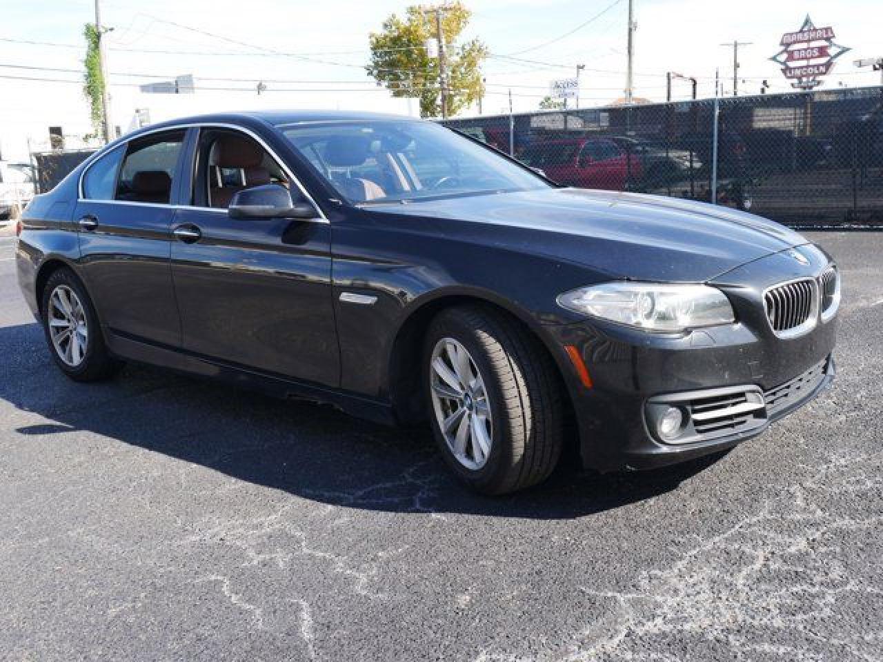 2016 BMW 528 I - Image 3