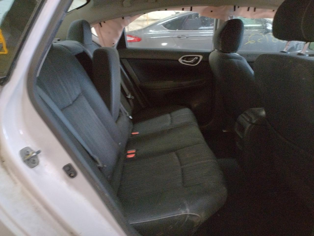 2017 NISSAN SENTRA S - Фото 6