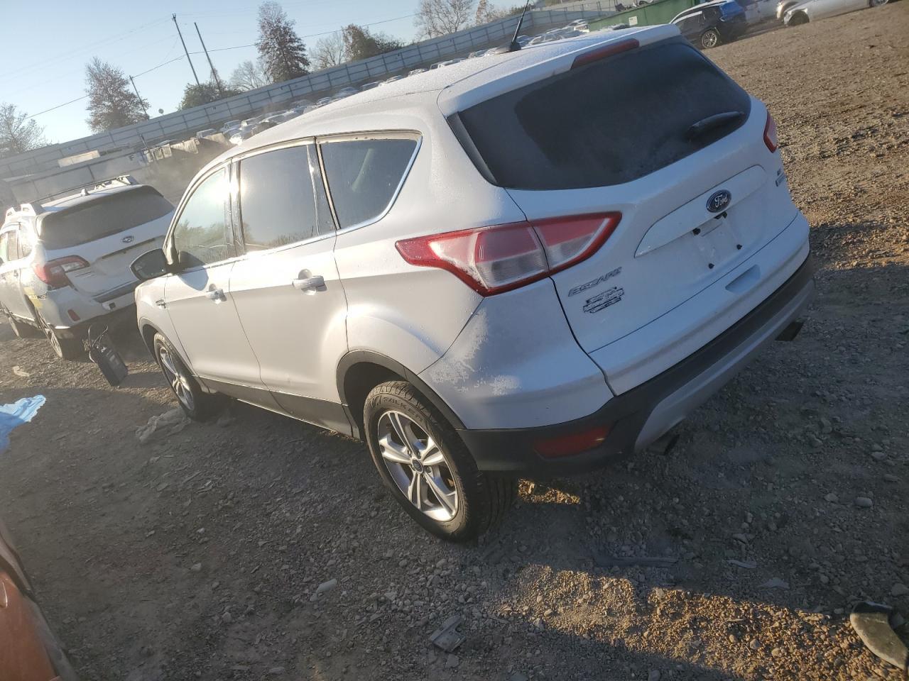 2014 FORD ESCAPE SE - Image 2