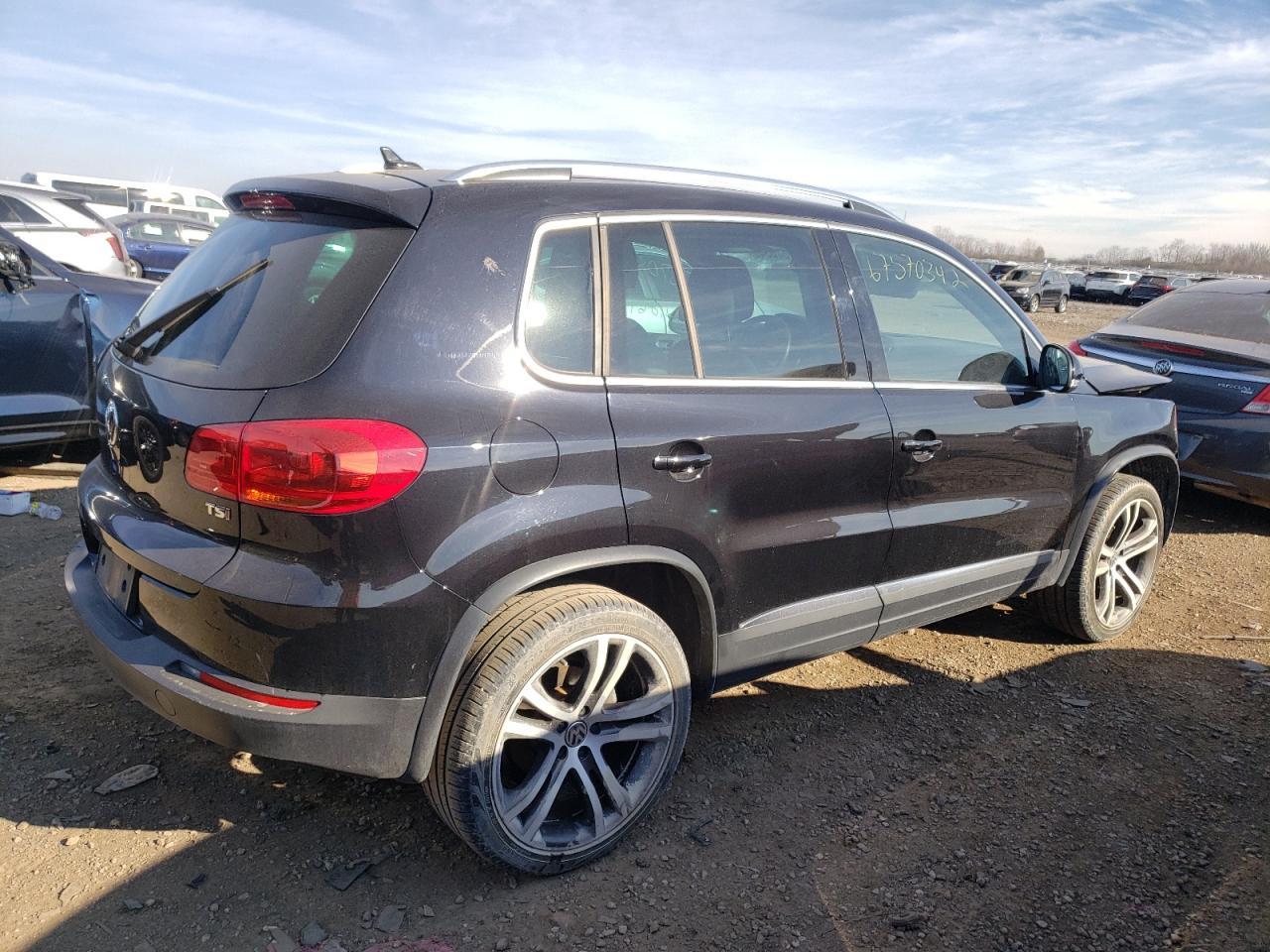 2017 Volkswagen Tiguan Sel - Фото 3