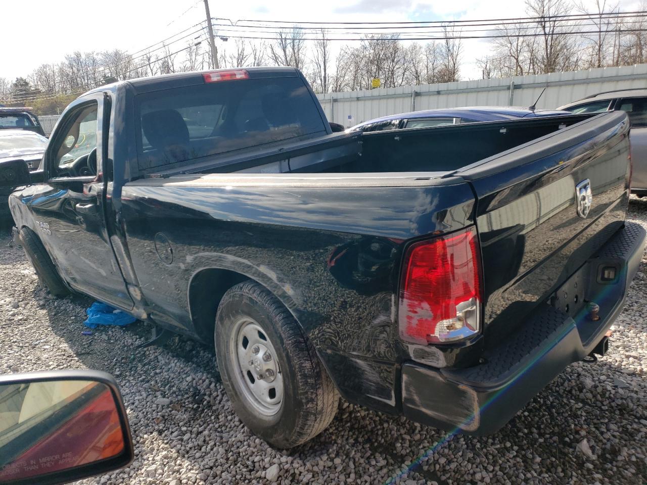 2014 RAM 1500 ST - Фото 2