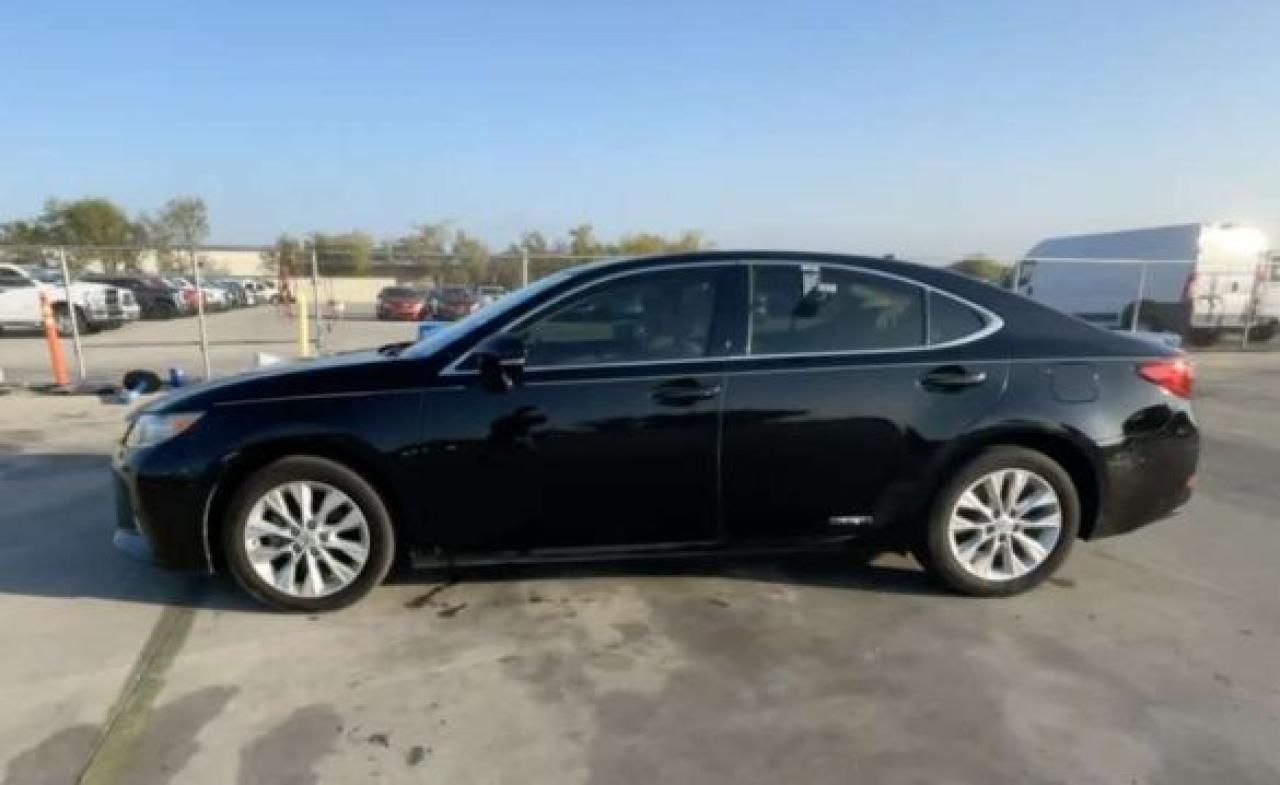 2014 Lexus Es 300H - Фото 2