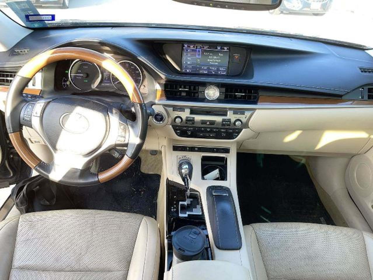 2014 Lexus Es 300H - Фото 7