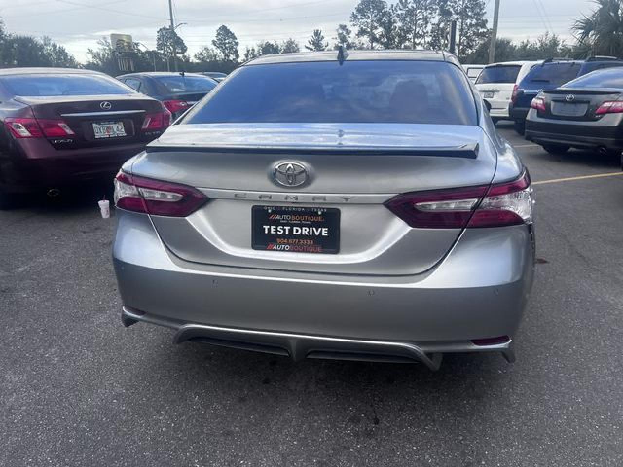 2019 Toyota Camry Xse - Фото 6