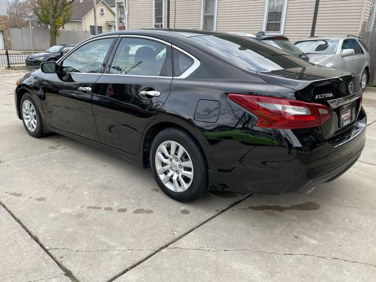 2018 Nissan Altima 2.5 - Image 4