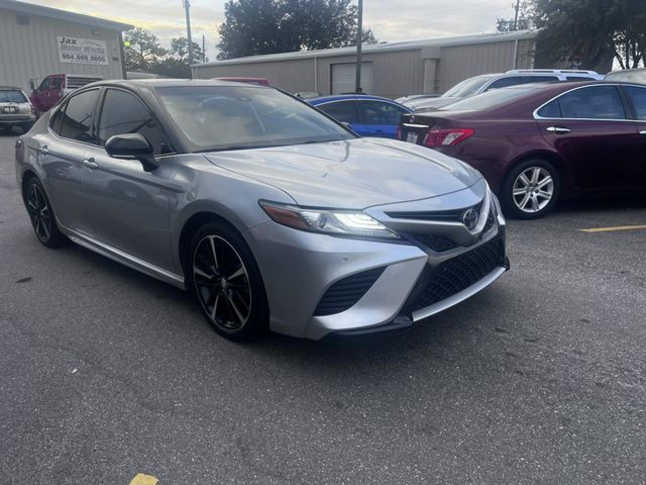 2019 Toyota Camry Xse - Фото 3