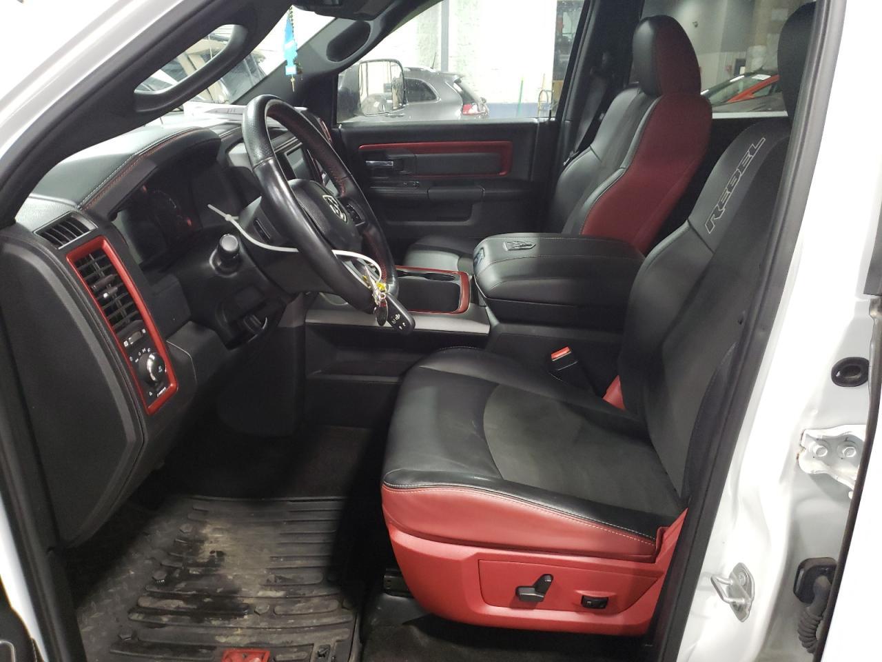 2017 RAM 1500 REBEL - Фото 7
