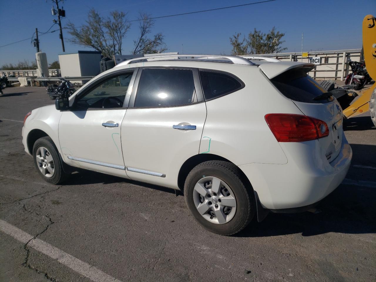 2014 Nissan Rogue Select S - Фото 2