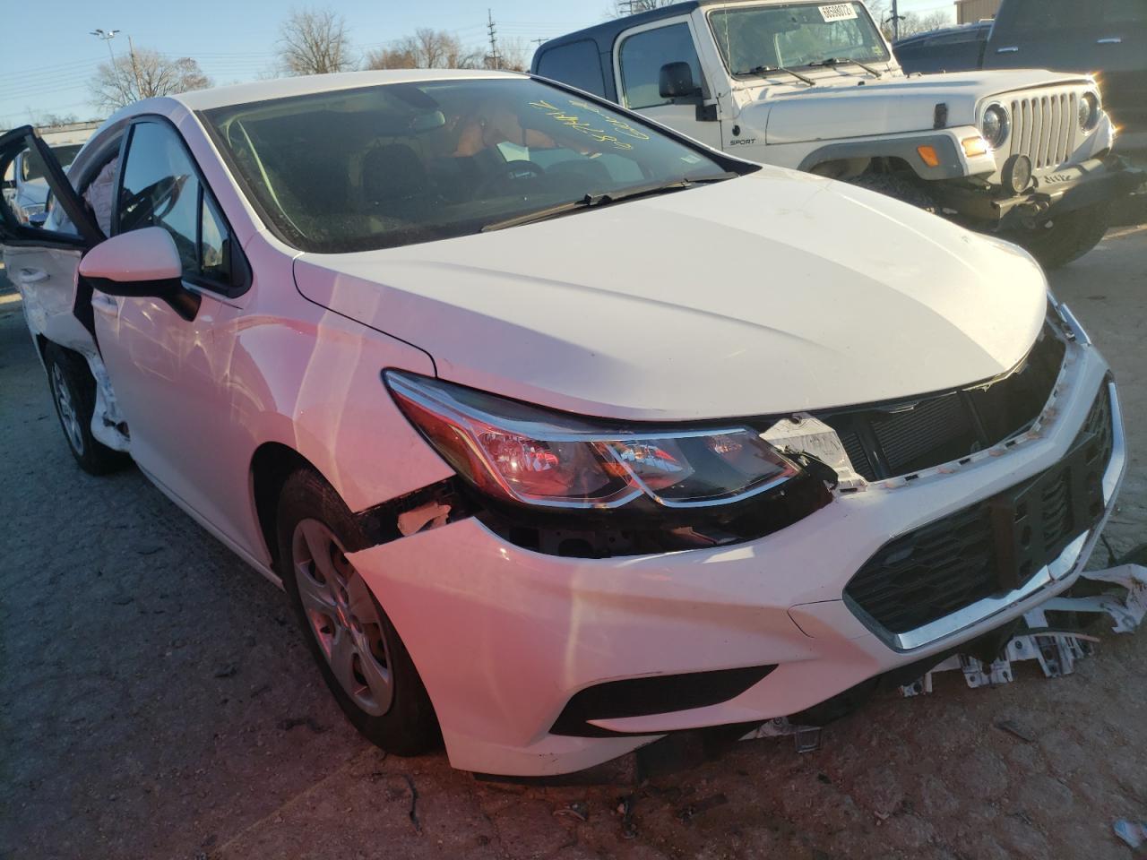 2018 Chevrolet Cruze Ls - Фото 4