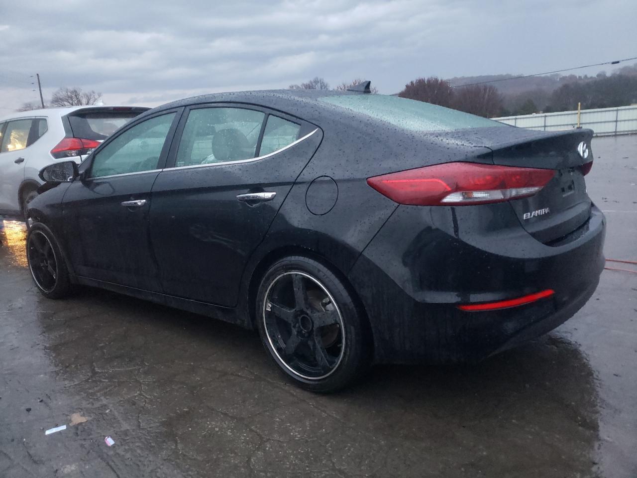 2017 HYUNDAI ELANTRA SE - Фото 2