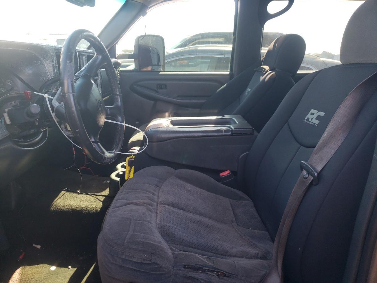 2002 Chevrolet Silverado K1500 Heavy Duty - Image 7