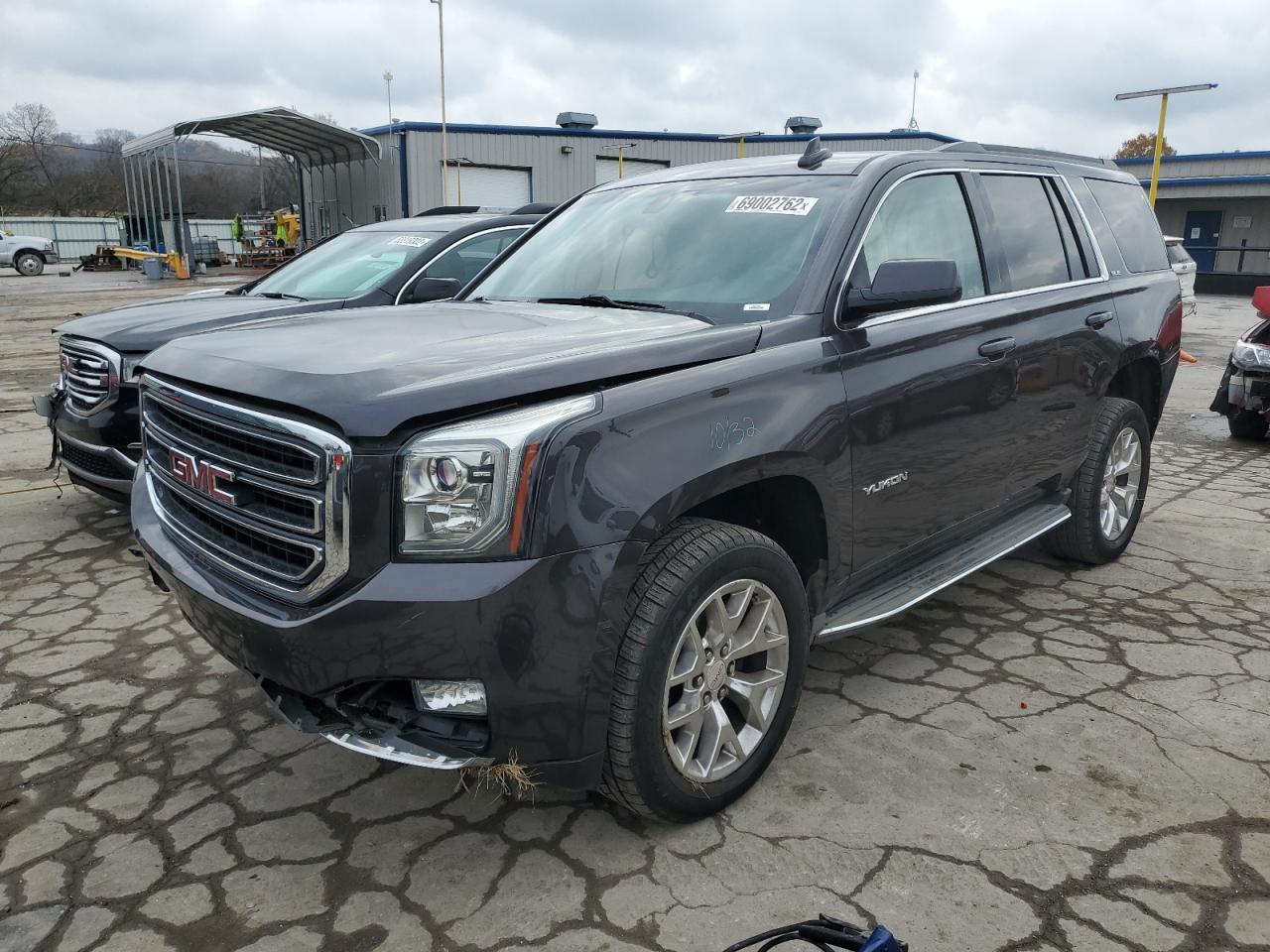 2015 GMC YUKON SLE car image