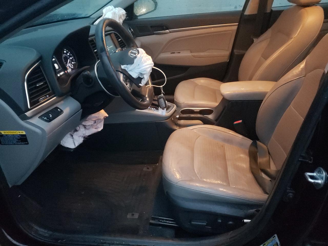 2017 HYUNDAI ELANTRA SE - Фото 7